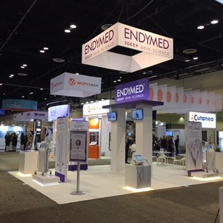Exhibit with hanging cube signage, built by DSM Exhibits