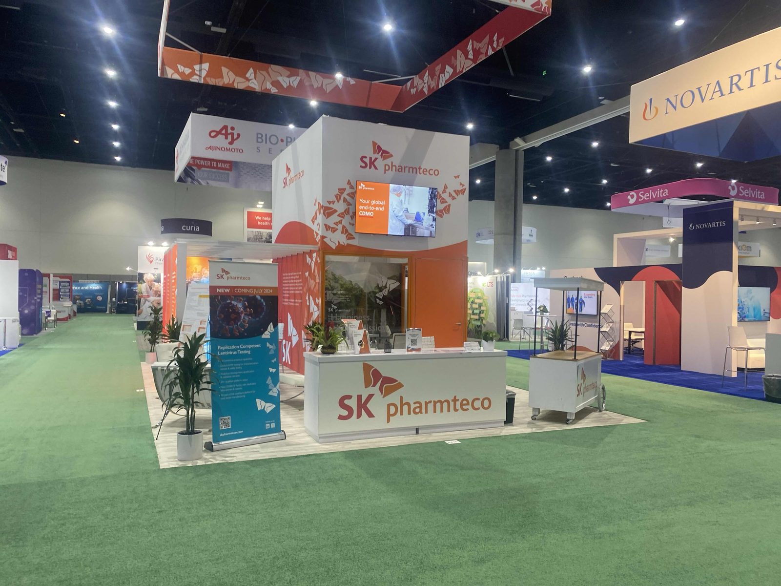 Custom pharmaceutical exhibit built by DSM Exhibits